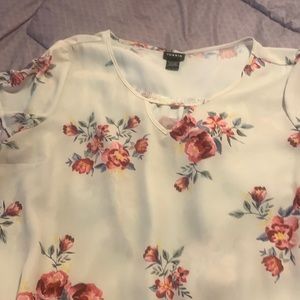 Torrid size 1 floral silky blouse